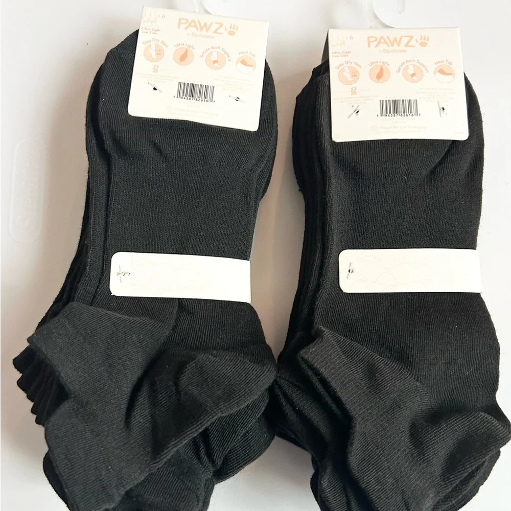 Paws by Bear Paws Woman’s Black Ankle Socks Size 5-10 NWT